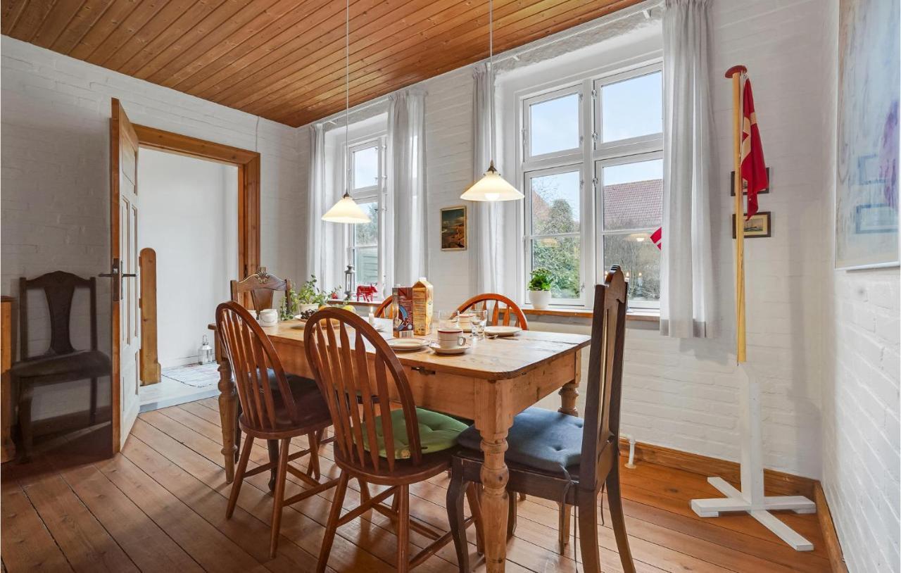 Lovely Home In Sonderborg With Kitchen エクステリア 写真